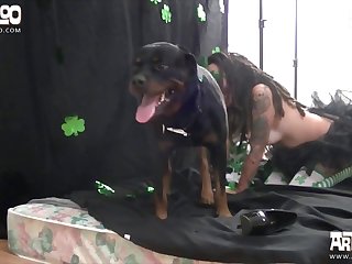 Women Lets Her Dog Fuck Her